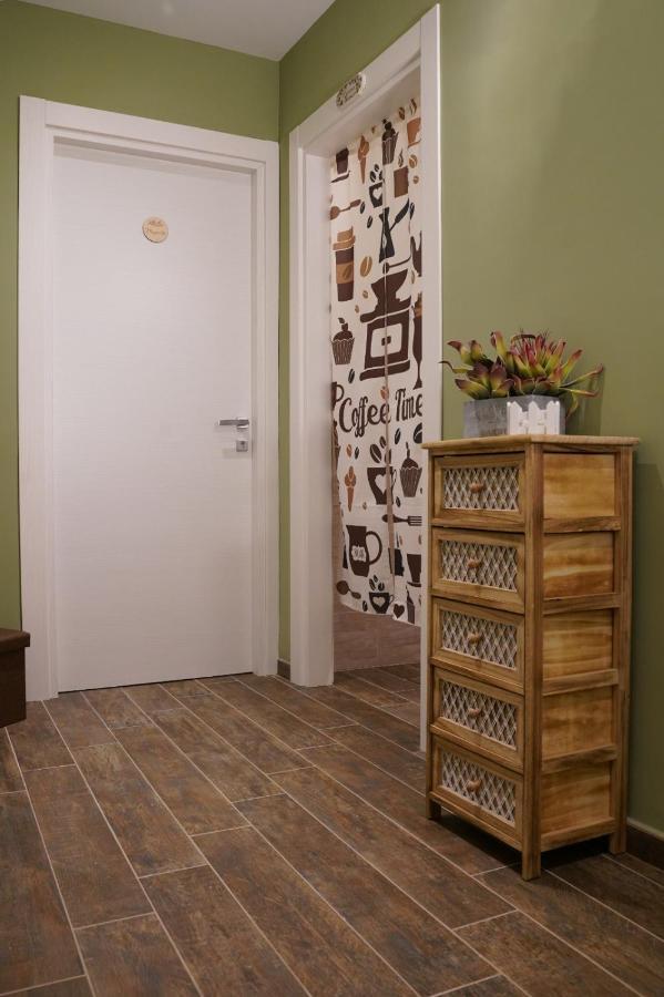 L'Oasi Di Venere Bed And Breakfast Caserta Esterno foto