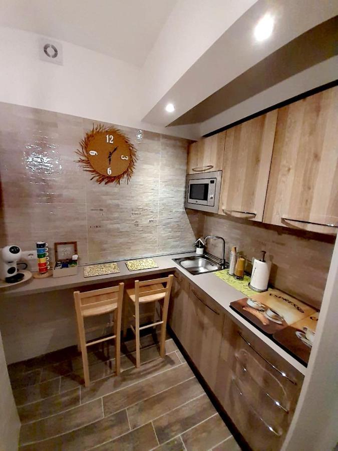 L'Oasi Di Venere Bed And Breakfast Caserta Esterno foto