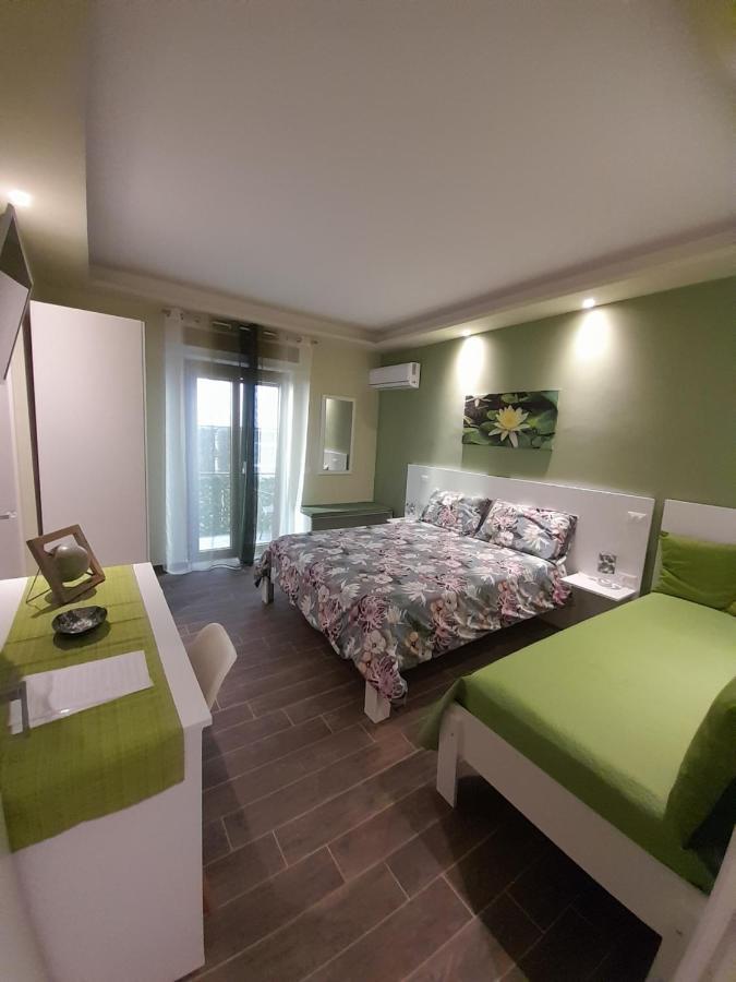 L'Oasi Di Venere Bed And Breakfast Caserta Esterno foto