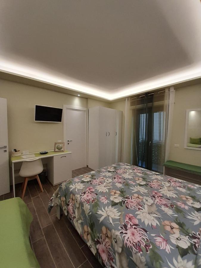 L'Oasi Di Venere Bed And Breakfast Caserta Esterno foto